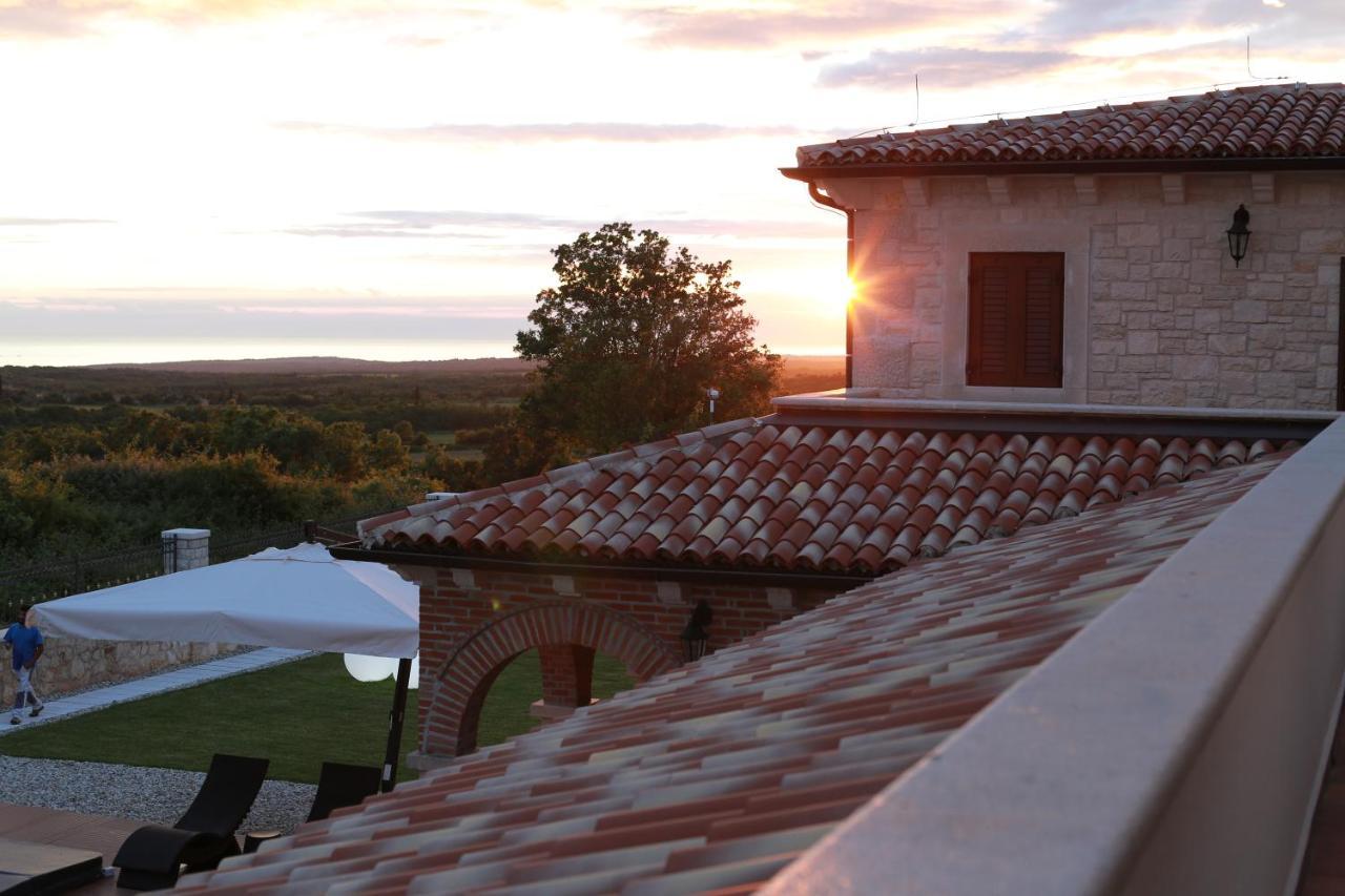 Villa Carolus-Luxurious Istrian Villa Barat  Dış mekan fotoğraf