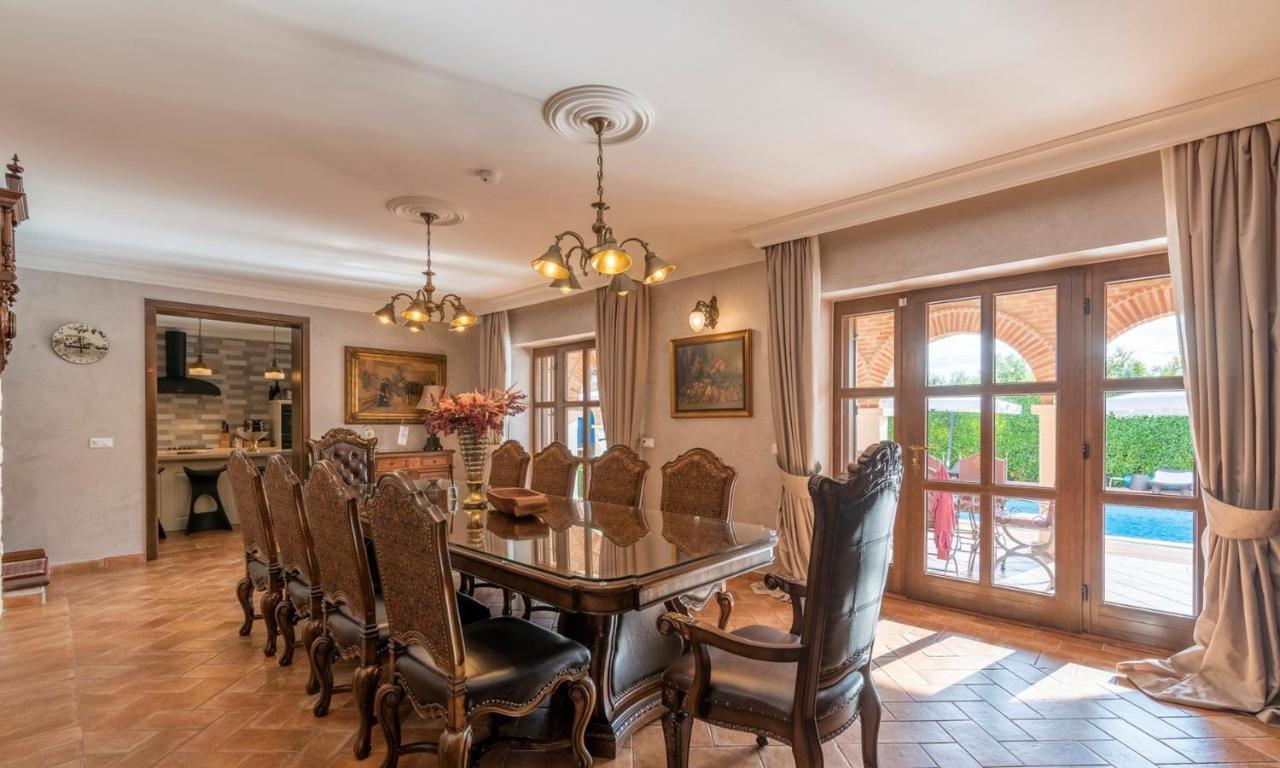 Villa Carolus-Luxurious Istrian Villa Barat  Dış mekan fotoğraf