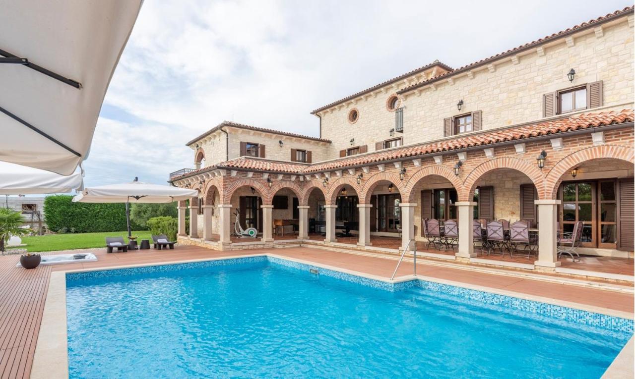 Villa Carolus-Luxurious Istrian Villa Barat  Dış mekan fotoğraf