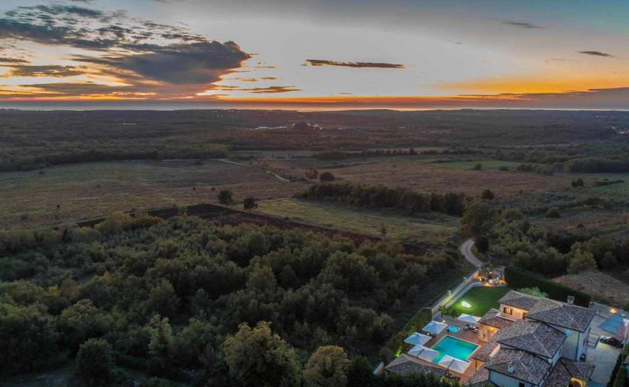 Villa Carolus-Luxurious Istrian Villa Barat  Dış mekan fotoğraf